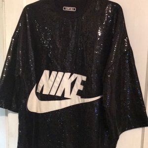 Nice half sleeve cute top with. Jeans and boots